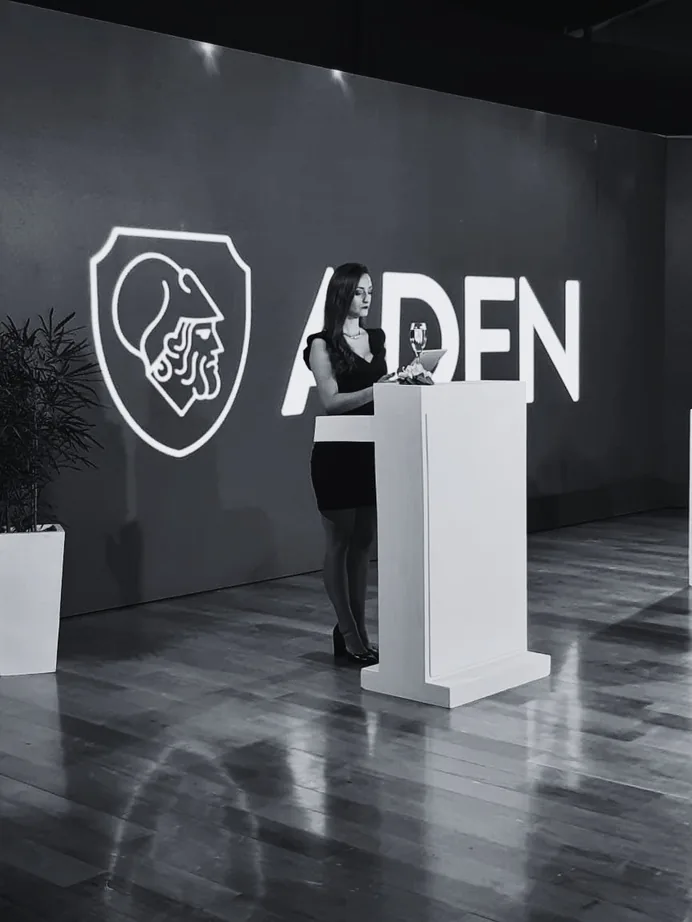 Angie López Travaglini en ADEN